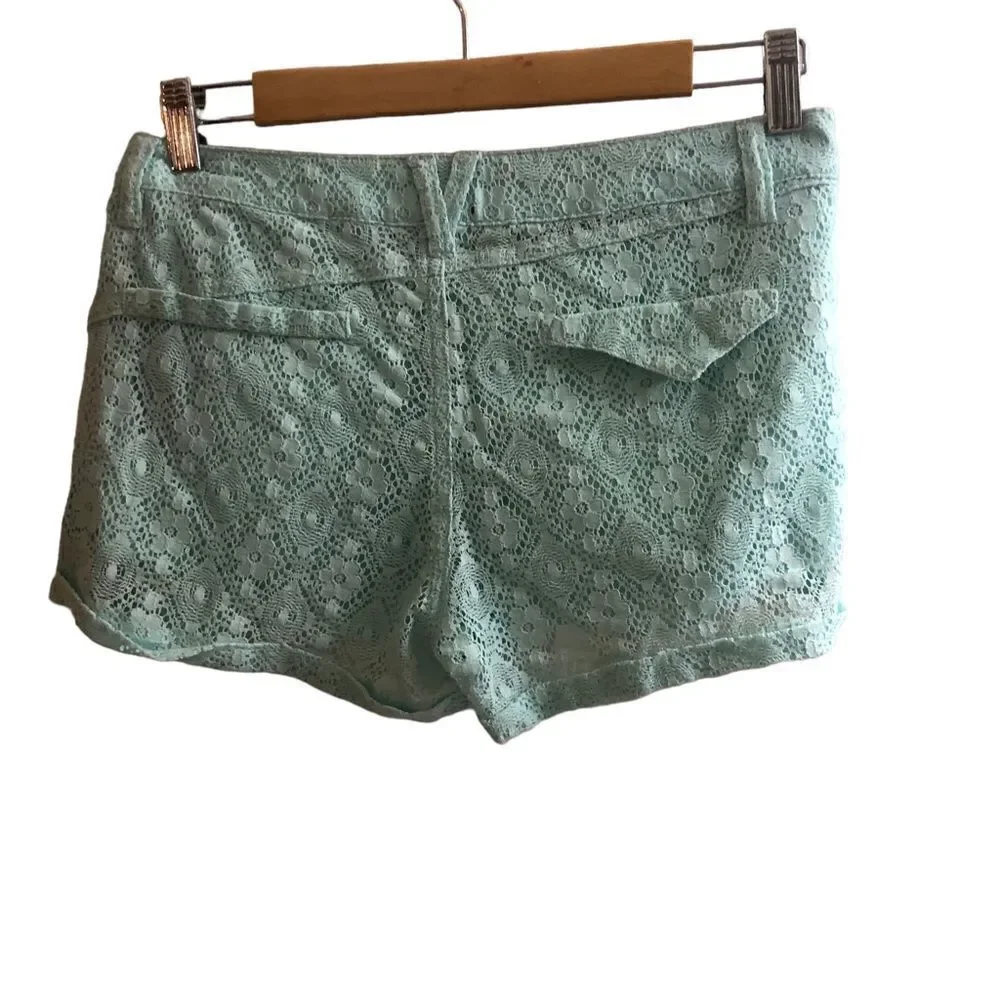 Volcom Floral Lace‎ Lined Shorts